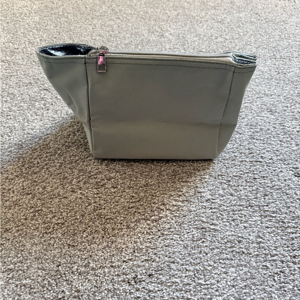 Gray Insulated Travel Bottle & Snack Pouch